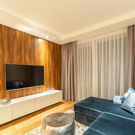 Marine Blizej Morza 코워브제크